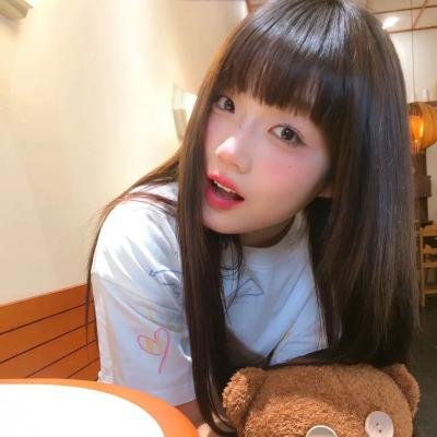 不愿恋爱的雀斑小姐